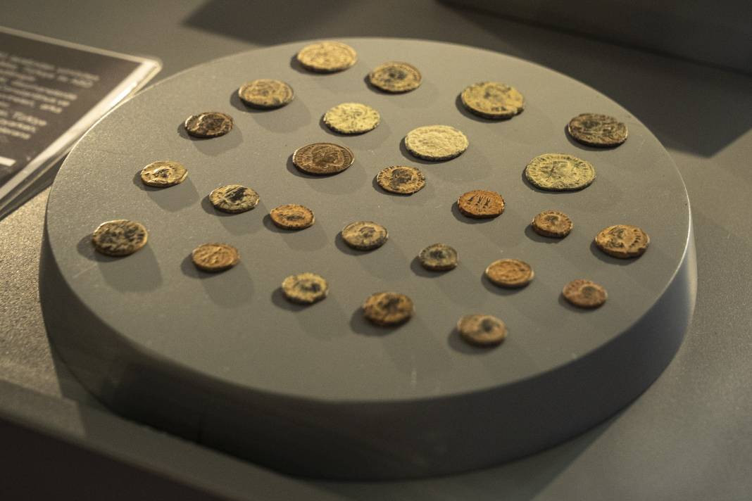 ABD’den Türkiye’ye tarihi iade! Roma’nın hazinesi Anadolu’ya geri döndü: 83 sikke vatanında - Resim: 13